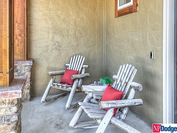 4th image of 18407 C St