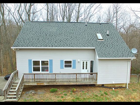 3rd image of 10910 Charles St