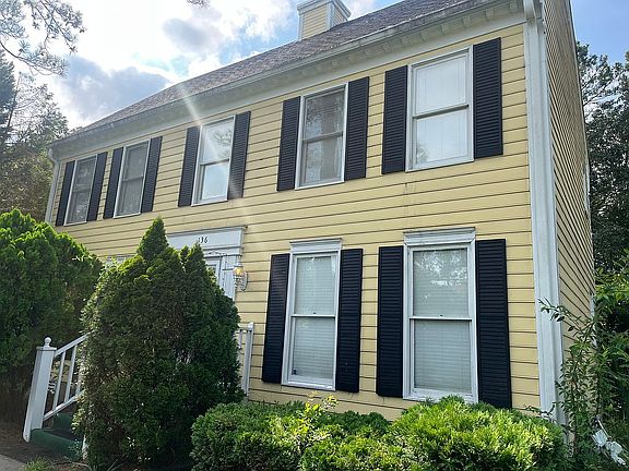 2nd image of 136 Brook Hollow Dr