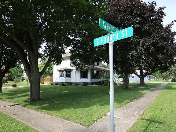 4th image of 306 Avenue A E