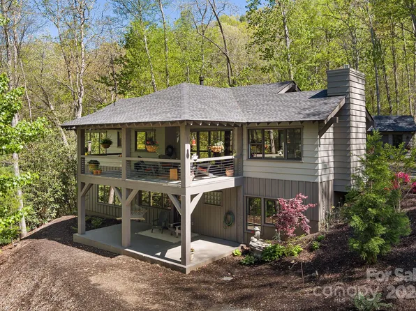 3146 Hebron Rd, Hendersonville, NC 28739