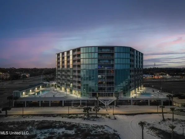 1899 Beach Blvd #404, Biloxi, MS 39531