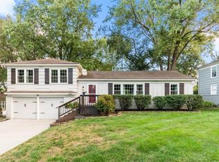 5817 W 101st Pl, Overland Park, KS 66207