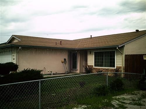 3rd image of 832 Jack London Dr