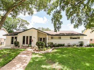 331 Bayou View Dr, Seabrook, TX 77586