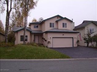 6820 Queens View Cir, Anchorage, AK 99504