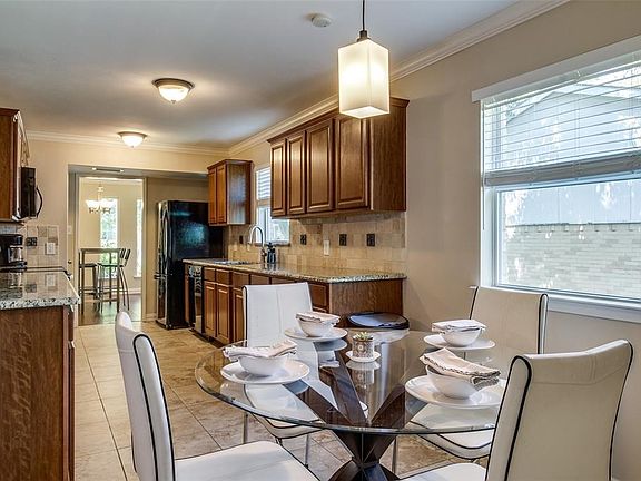 3rd image of 12427 High Meadow Dr