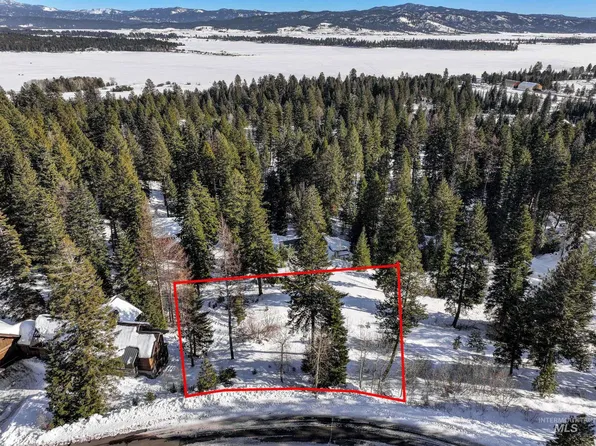 26 Clearwater Ct, Donnelly, ID 83615