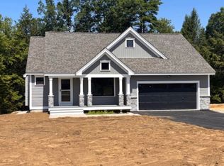 30 Edgewater Dr, Brentwood, NH 03833
