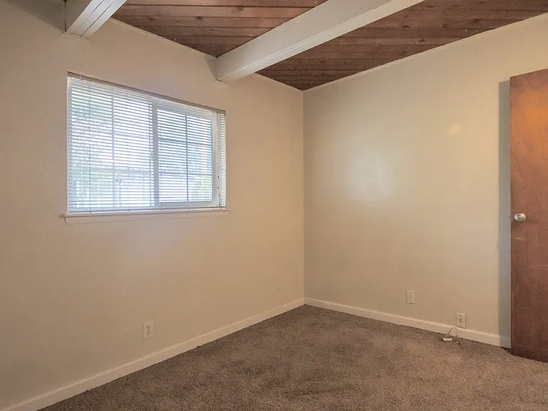355 Raffetto Dr — Photo 18