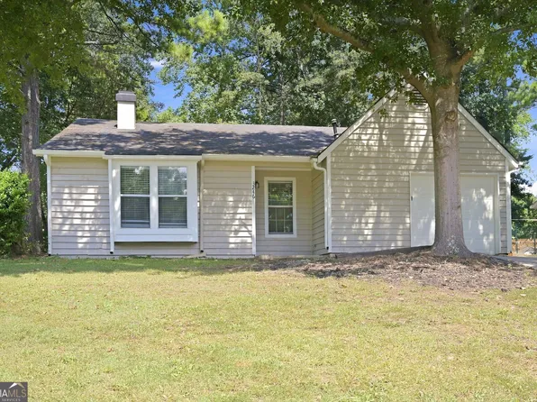 3246 Fescue Cir, Lawrenceville, GA 30044