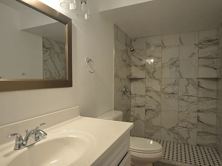 310 S Wilson St #202 — Photo 15