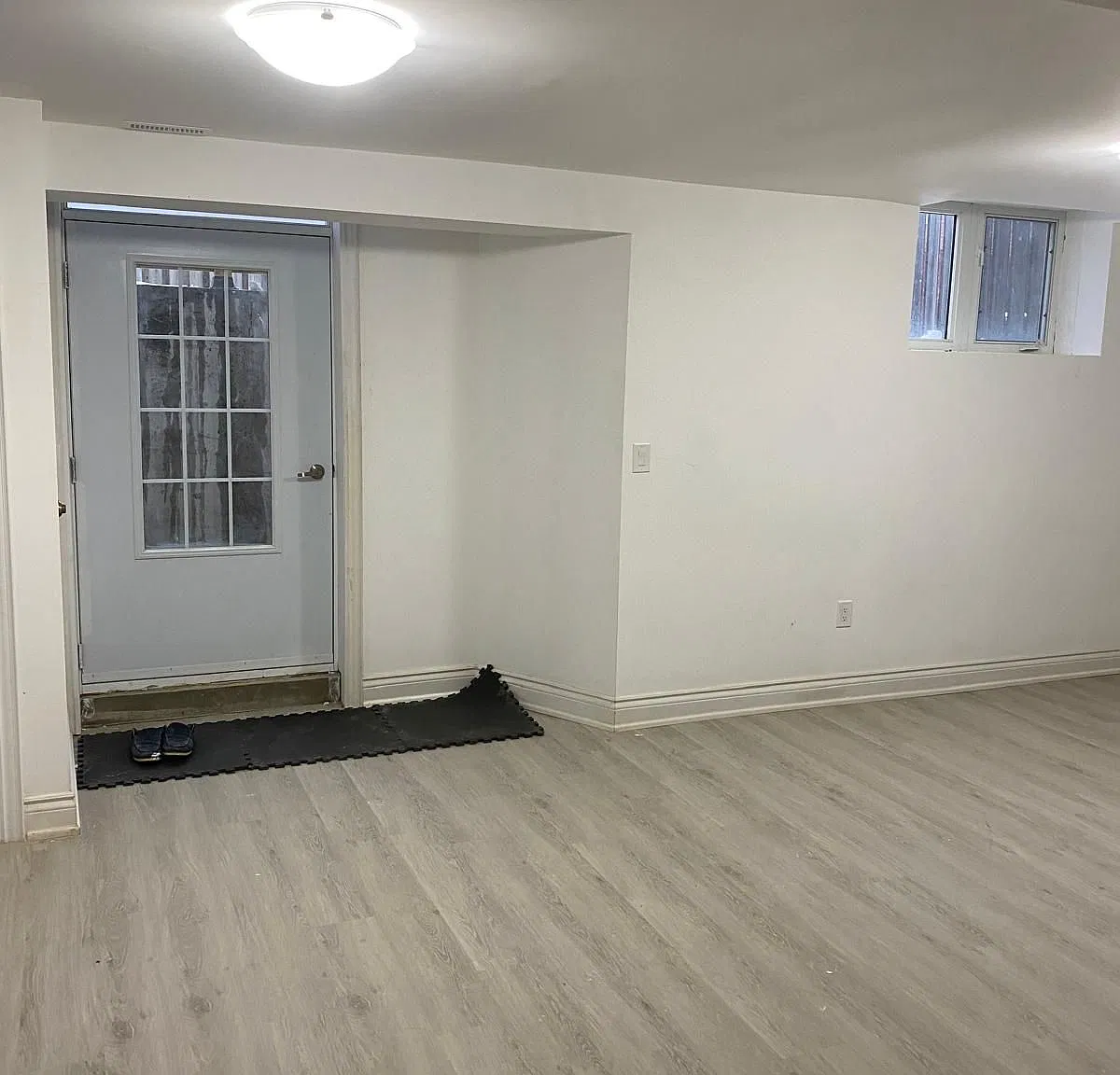 3 bed, $2,200 — Photo 3