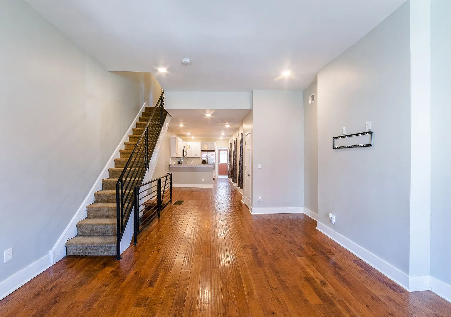 Three Bed Brewerytown Home — Photo 4