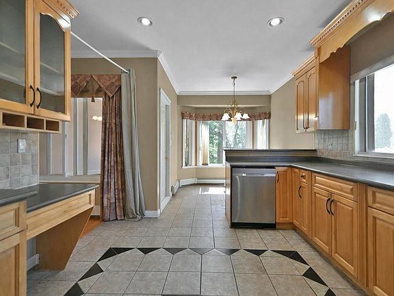 3rd image of 21008 Barker Ave