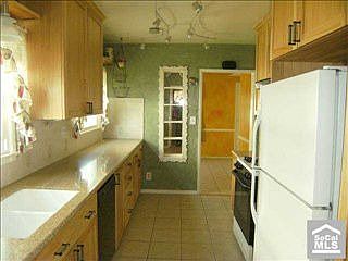 3rd image of 5129 Adenmoor Ave