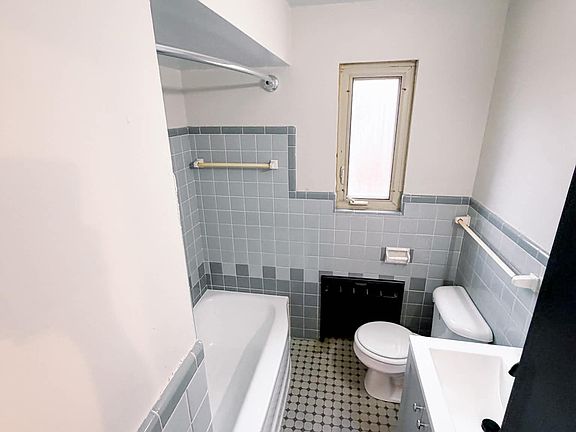 2nd image of 3914 E Gatewood Ln APT 2