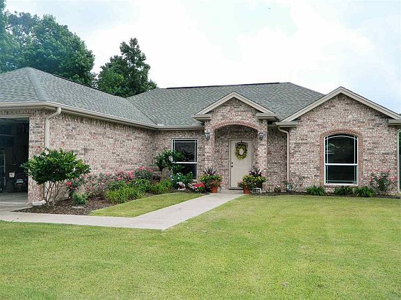 2nd image of 4817 Candlewick Dr