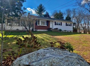 26 Gooseneck Hill Rd, Canterbury, CT 06331