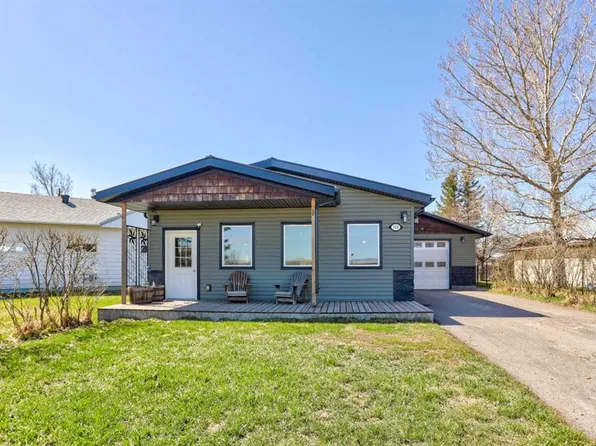 304 3rd Ave NE, Milk River, AB T0K 1M0