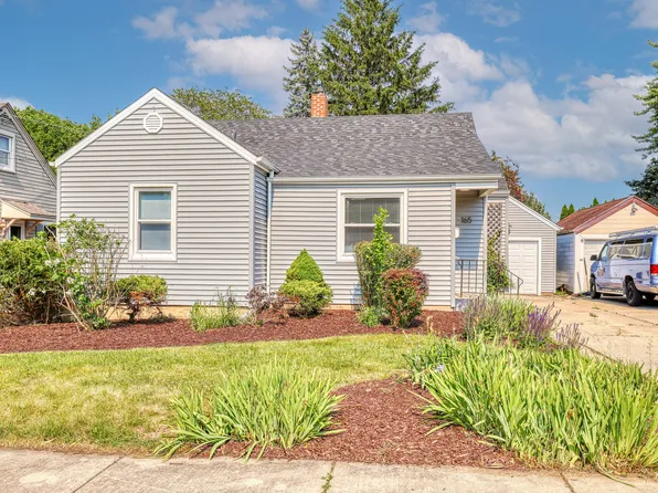165 S Commonwealth Ave, Elgin, IL 60123