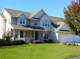 2898 Limerick Ln, Green Bay, WI 54313