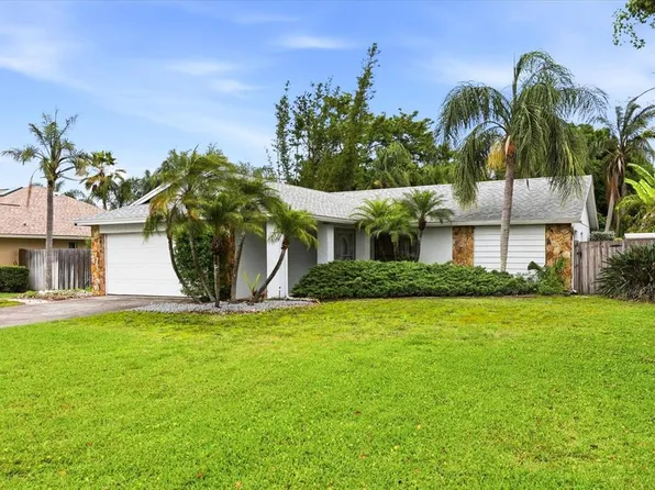 10975 96th St, Largo, FL 33773