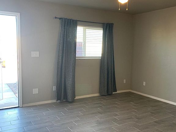 5th image of 619 W Saguaro St #2