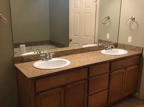 282 Copper Oaks Dr, Centerton, AR