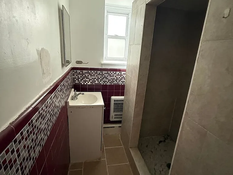6515 Rising Sun Ave — Photo 8