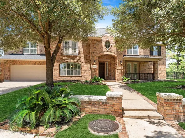 18715 N Thomas Shore Dr, Cypress, TX 77433