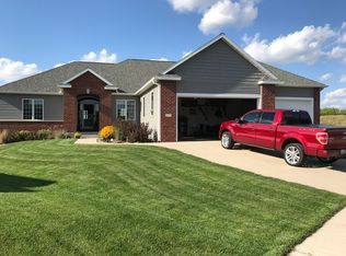 3225 Cassie Ln SW, Rochester, MN 55902