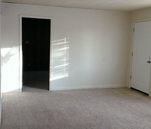 3rd image of 870 Navaho Ave