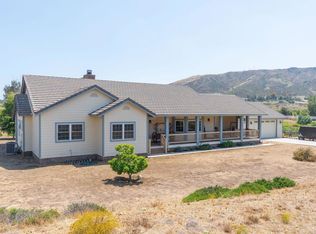 16625 Rocky Glen Rd, Perris, CA 92570