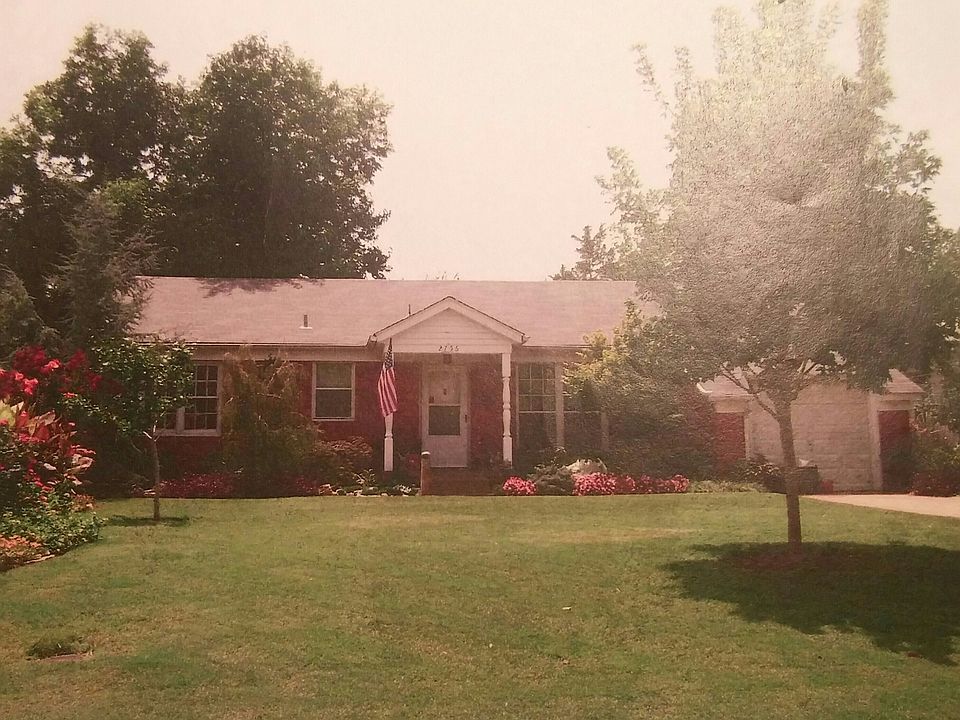 2nd image of 2756 Clermont Pl
