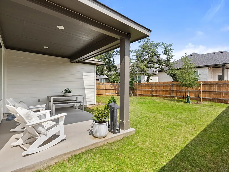 1211 N Roger Hanks Pkwy — Photo 29
