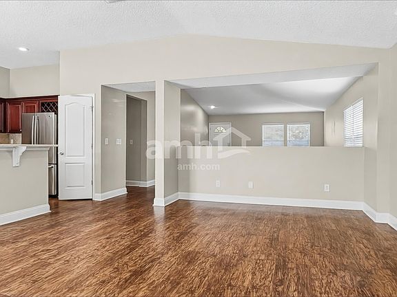 5th image of 2320 Brian Lakes Dr E