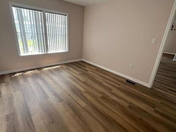 3rd image of 46 Grouse Rd
