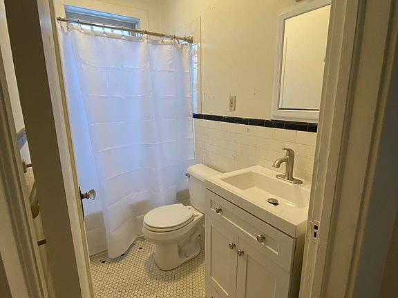 5th image of 4305 N Marlborough Dr #6
