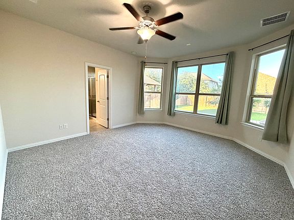 5th image of 4101 Presidio Ln