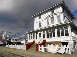 3 S Rosborough Ave, Ventnor City, NJ 08406