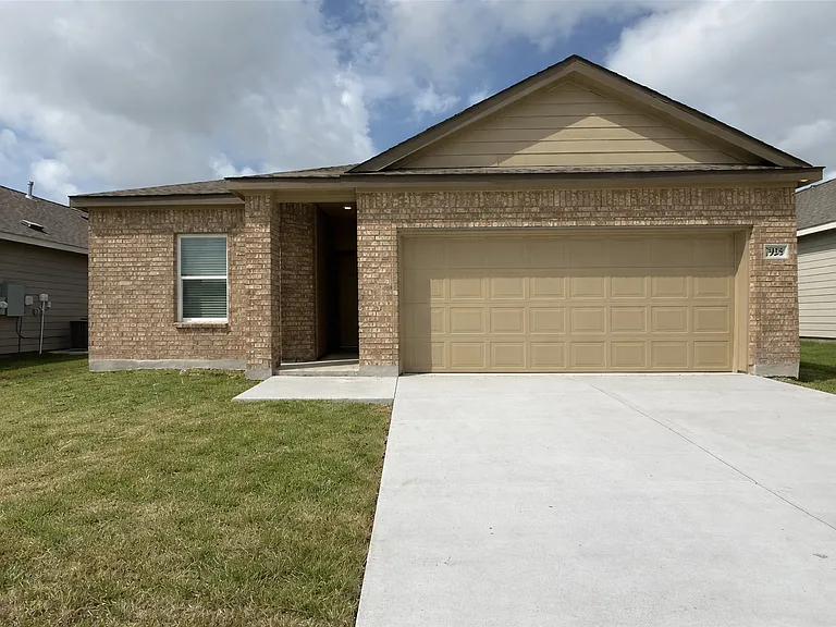 7925 Wonder Woman Dr — Photo 1