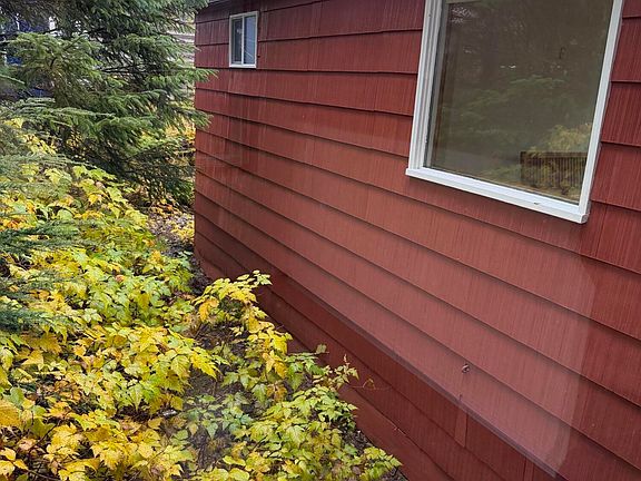4th image of 104 E Henrichs Loop Rd
