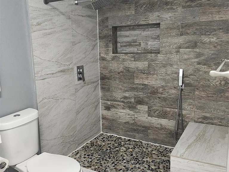 16251 Golf Club Rd #212 — Photo 22