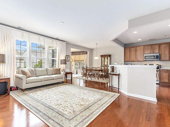 3rd image of 700 Americana Dr