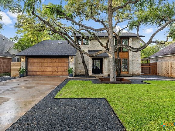3rd image of 4606 Whispering Valley Dr