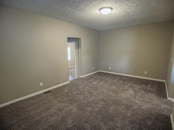 3rd image of 743 South St