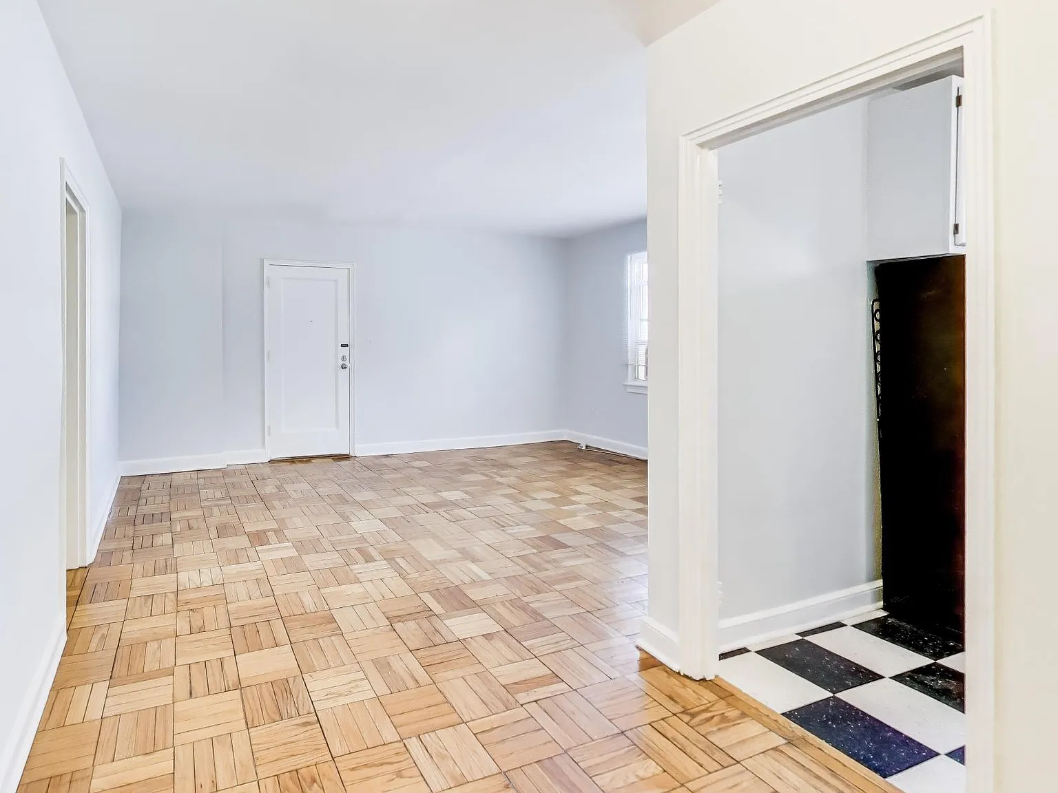 1724 N Quinn St — Photo 3