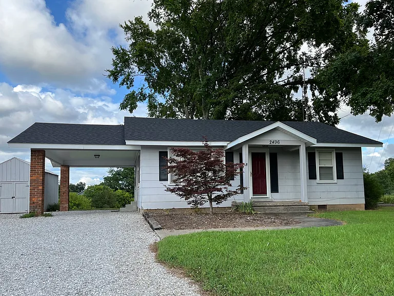 2496 Old Scottsville Rd — Photo 2