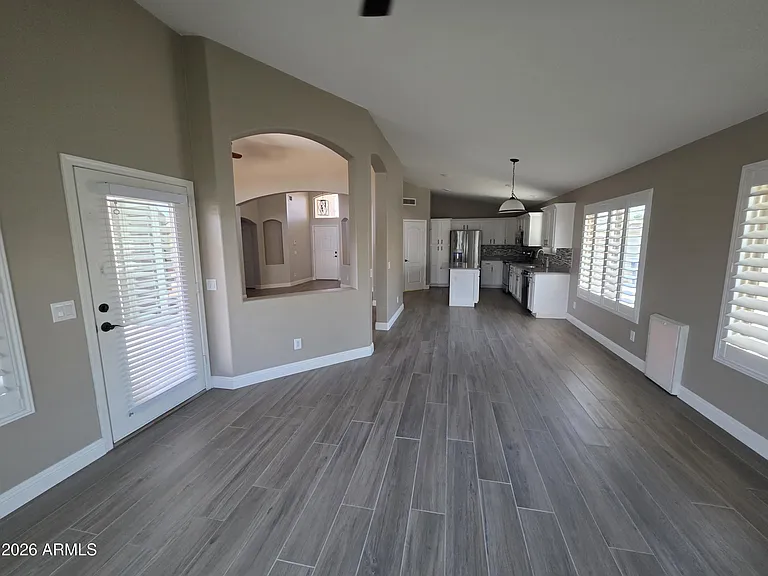 2442 E Nathan Way — Photo 39
